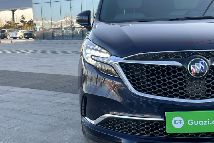 别克GL8 2020款 Avenir艾维亚 四座尊礼版车身外观6004