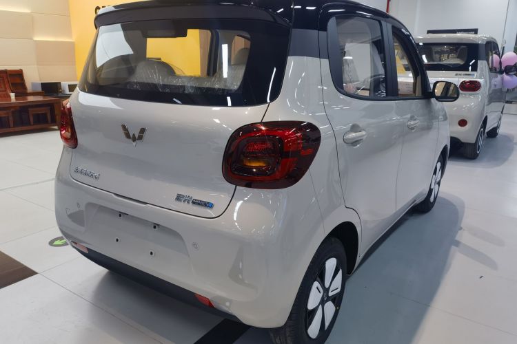 五菱汽车 宏光MINIEV 2025款 四门版 臻享+款车身外观6004