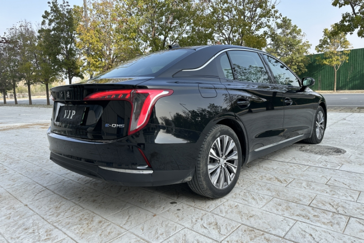 红旗E-QM5 2022款 431km 充电乐享版车身外观6002