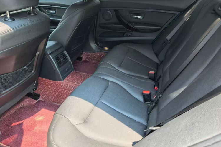 宝马3系 2019款 320Li M豪华套装中控内饰7004