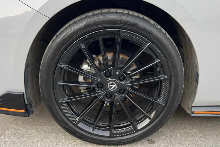 长安UNI-V 2022款 1.5T 运动版车身外观6002