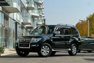 三菱 帕杰罗(进口) 2016款 3.0L 自动尊贵版 国IV