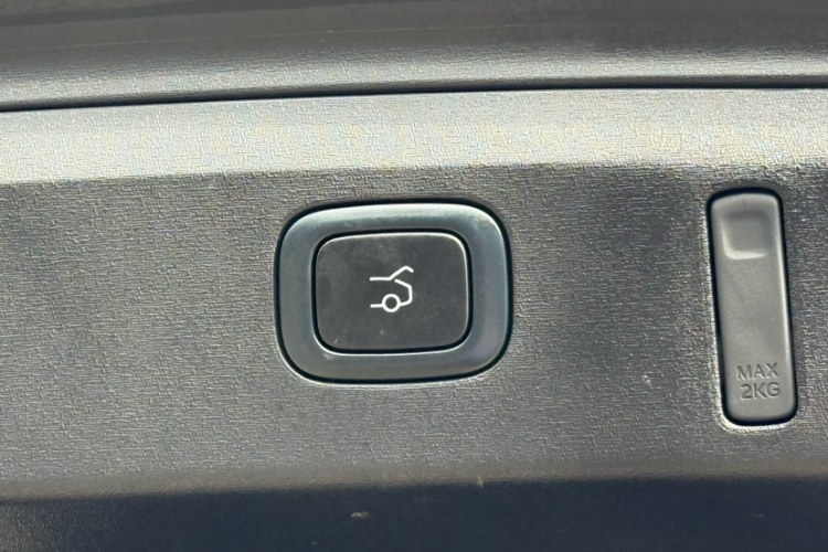 蔚来ET5T 2023款 75kWh Touring中控内饰7008