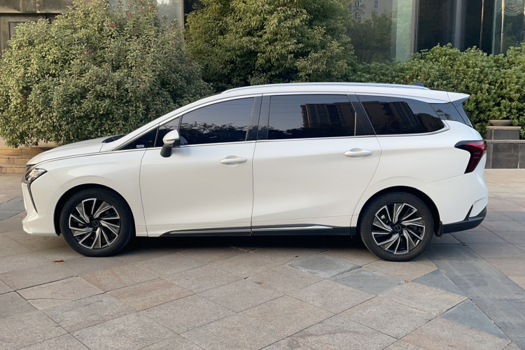 东风风行 风行游艇 2022款 1.5T DCT逐浪版车身外观6007