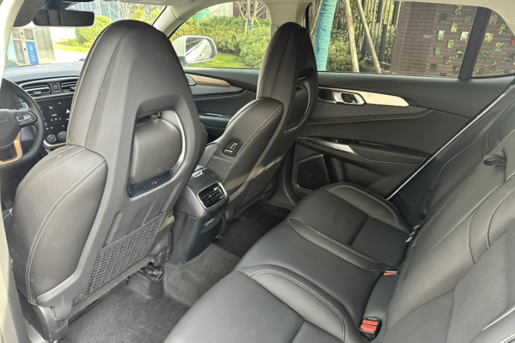 领克01 2019款 2.0T 两驱型Pro版 国VI中控内饰7006