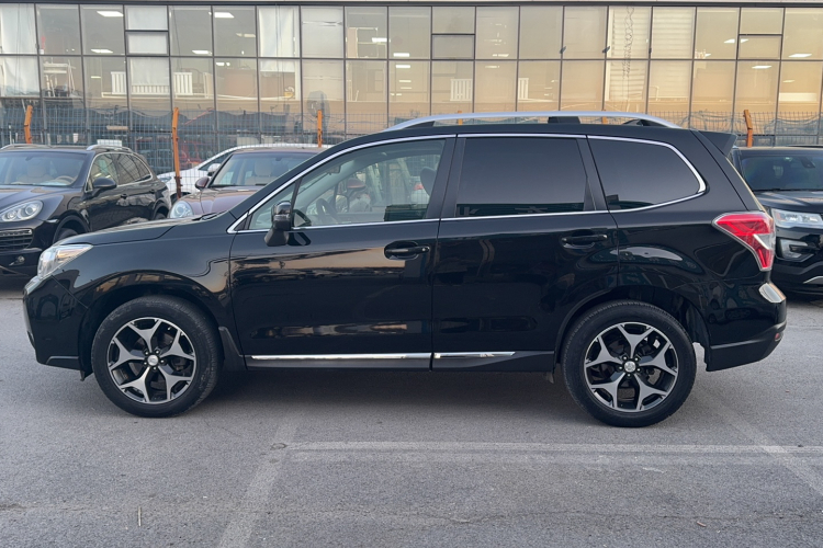 斯巴鲁 森林人 2015款 2.0i 特装纪念版车身外观6005