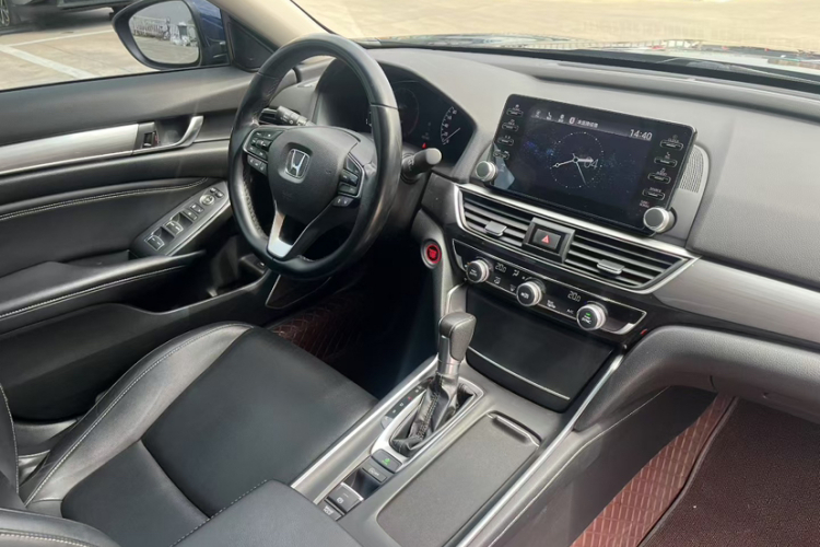本田 英仕派 2019款 260TURBO 精悦版 国VI中控内饰7003