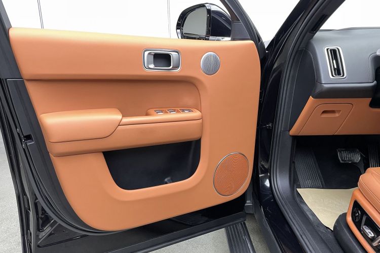 理想汽车 理想L9 2024款 Ultra中控内饰7009