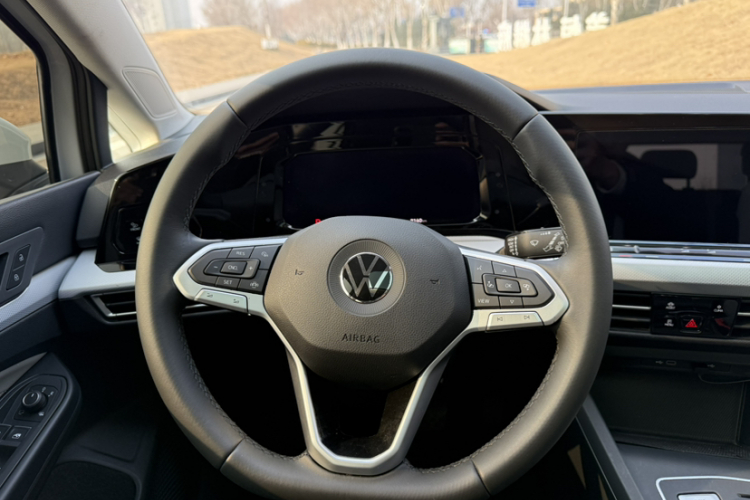 大众 高尔夫 2024款 280TSI DSG Pro 50年传奇版局部细节13