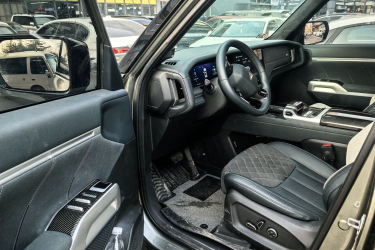 深蓝汽车 深蓝G318 2024款 四驱空悬版中控内饰7002