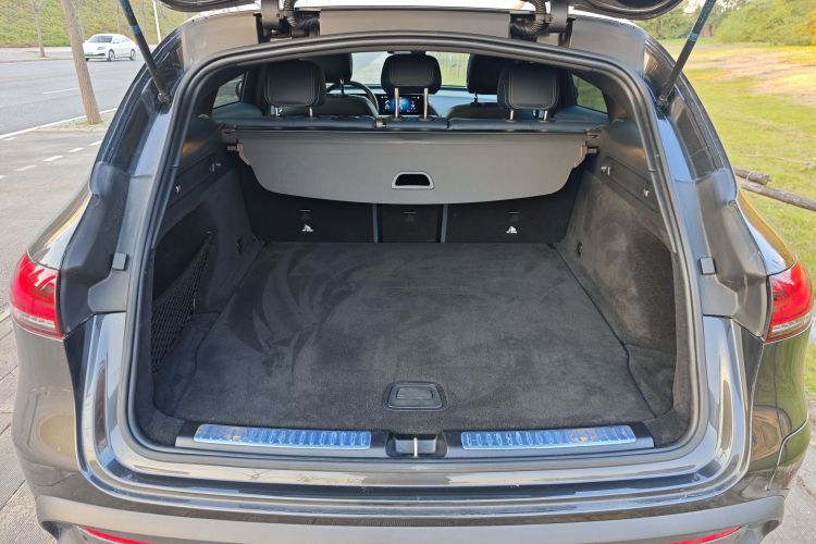 奔驰EQC 2022款 改款 EQC 400 4MATIC中控内饰7007