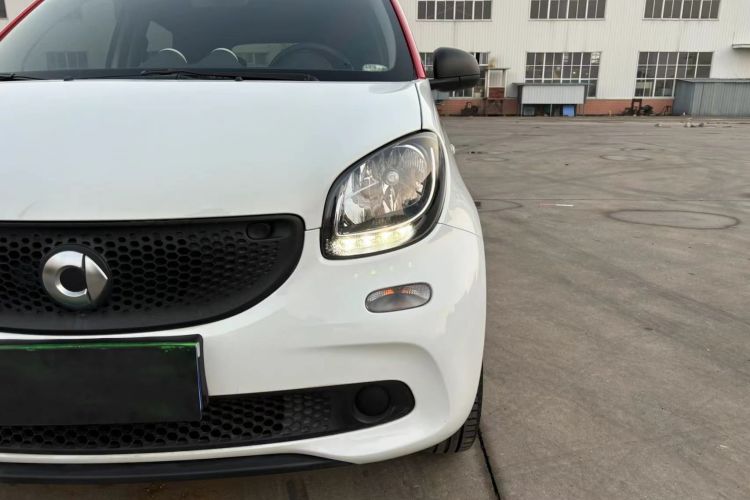 smart forfour 2016款 1.0L 52千瓦灵动版局部细节36