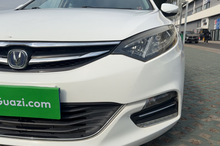 长安 逸动 2016款 XT 1.6L 自动俊酷型局部细节36