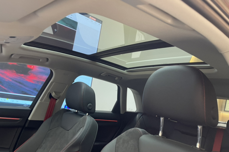 奥迪Q3 2021款 40 TFSI 时尚动感型中控内饰7007