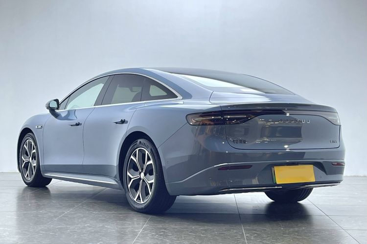 鸿蒙智行 智界S7 2024款 Pro 后驱长航版车身外观6010