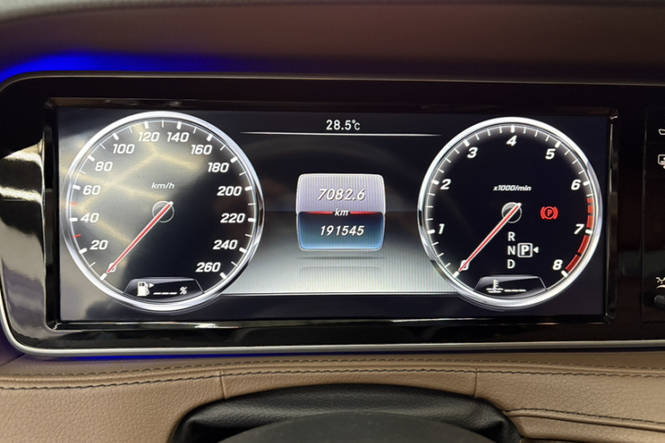 奔驰S级 2014款 S 320 L 商务型中控内饰15