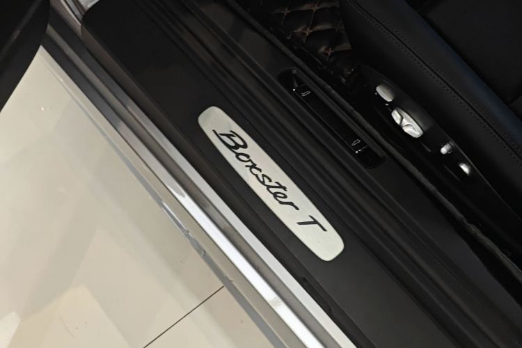 保时捷718 2019款 Boxster T 2.0T车身外观6009