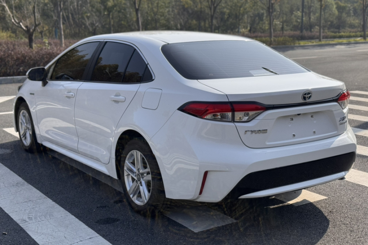 丰田 雷凌 2022款 双擎 1.8H E-CVT豪华版车身外观6007