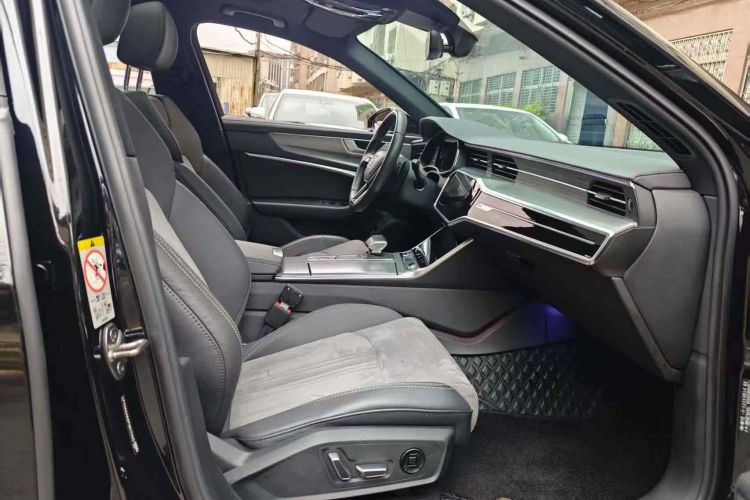 奥迪A6L 2023款 40 TFSI 豪华动感型中控内饰7008