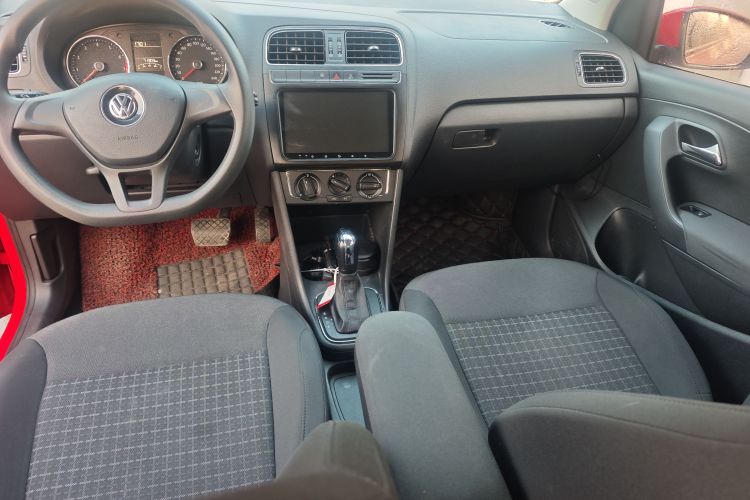 大众 Polo 2014款 1.4L 自动舒适版中控内饰7001