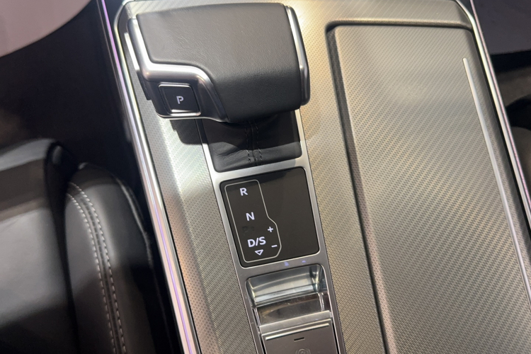 奥迪A6L 2023款 40 TFSI 豪华致雅型局部细节18