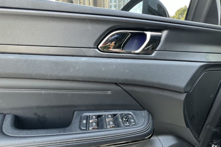 领克01 EM-P 2023款 1.5TD EM-P PM中控内饰7003