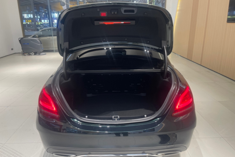 奔驰C级 2021款 C 200 L 时尚型运动版中控内饰7011