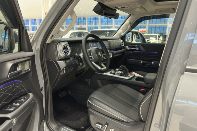 坦克300 2023款 2.0T 铁骑02中控内饰7004