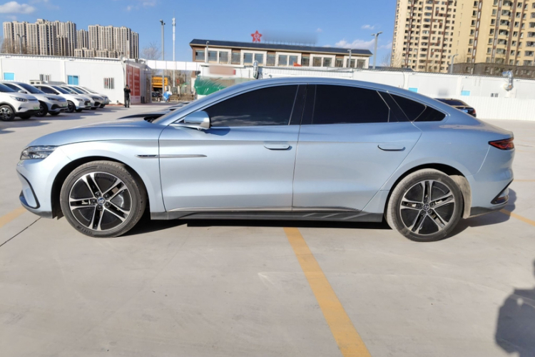 比亚迪 汉 2023款 EV 冠军版 605KM前驱尊贵型车身外观6003