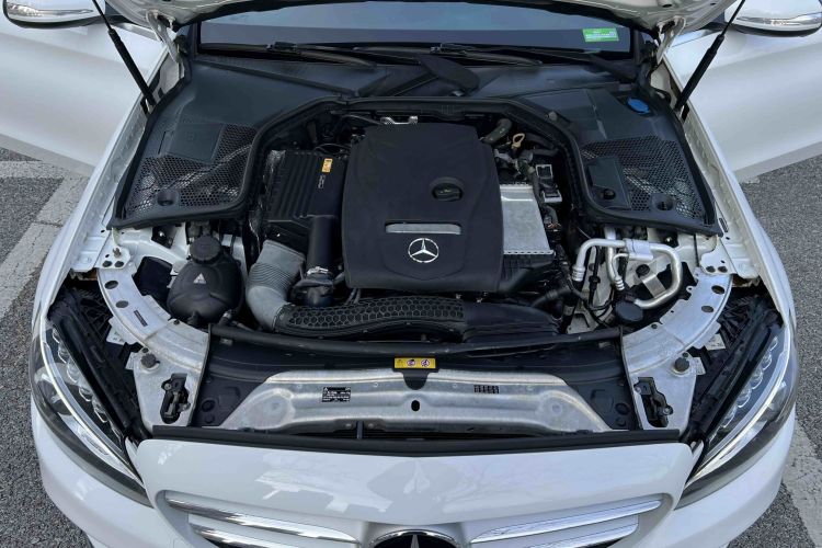 奔驰C级 2017款 改款 C 200 L 运动版中控内饰7008