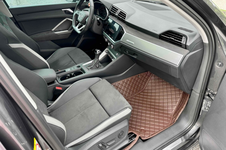 奥迪Q3 2023款 35 TFSI 时尚动感型（1.5T）中控内饰7004