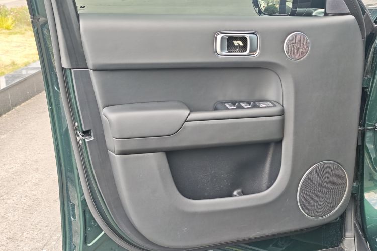 理想汽车 理想L9 2022款 Max中控内饰7003