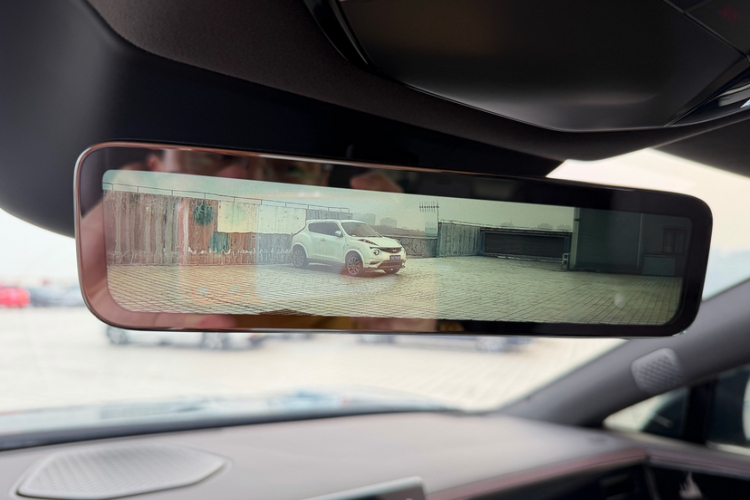 腾势Z9GT 2024款 1100四驱Max版局部细节9007