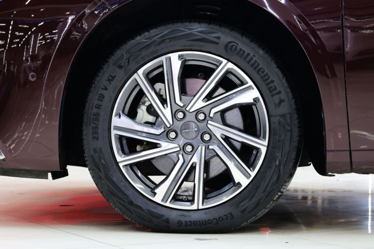 上汽大通MAXUS 大通G90 2022款 2.0T 星际七座版车身外观6012