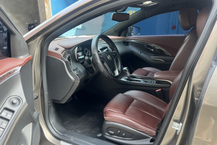 别克 君越 2013款 2.4L SIDI精英舒适型中控内饰7002