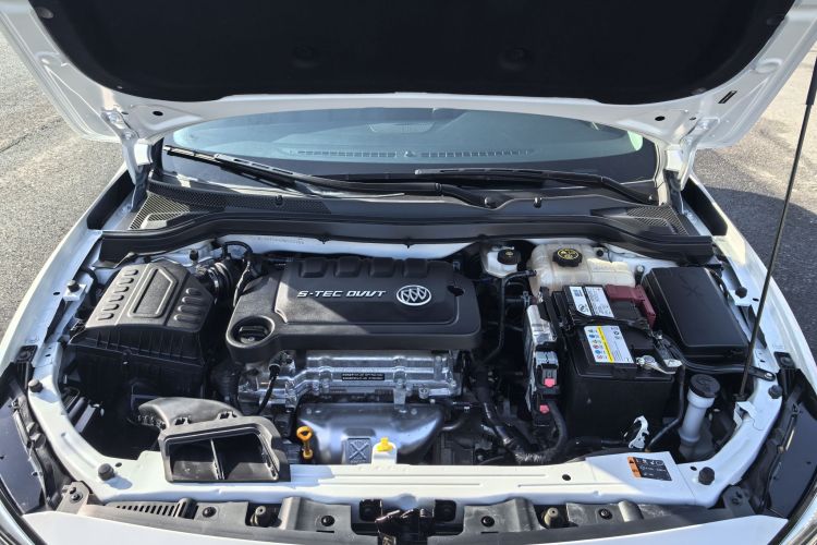 别克 英朗 2021款 改款 典范 1.5L 自动精英型局部细节24