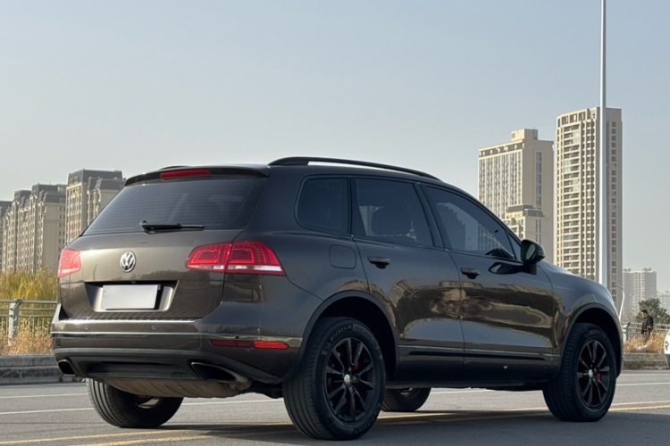 大众 途锐 2016款 3.0TSI 标配型车身外观6003