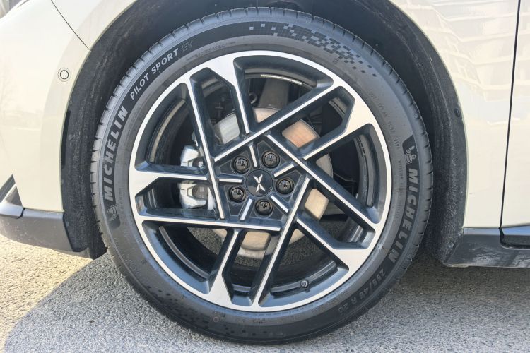 小鹏P7+ 2024款 长续航 Max车身外观6008