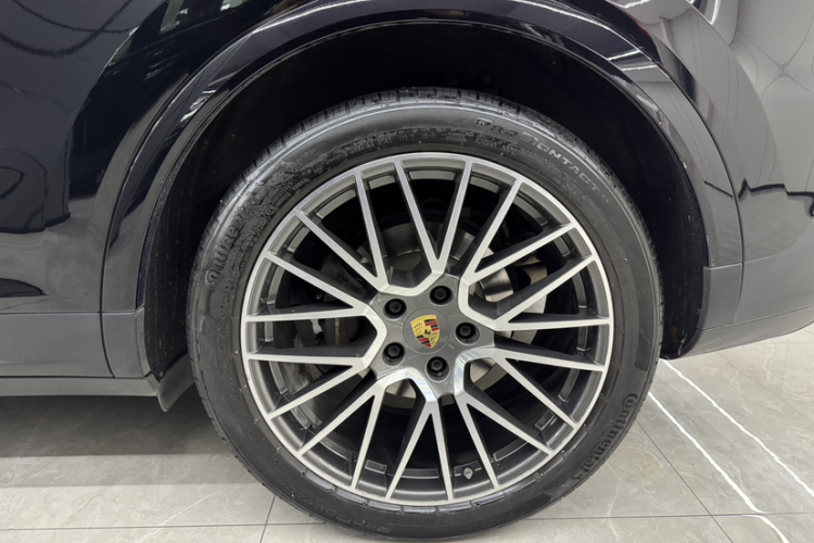 保时捷 2019款 Cayenne 3.0T车身外观6011