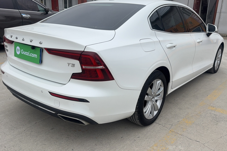 沃尔沃S60 2020款 T3 智行豪华版车身外观6007