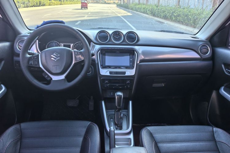 铃木 维特拉 2016款 1.4T 自动两驱豪华型中控内饰7002