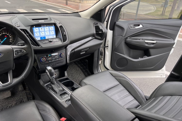 福特 翼虎 2018款 EcoBoost 180 两驱豪翼型中控内饰7008