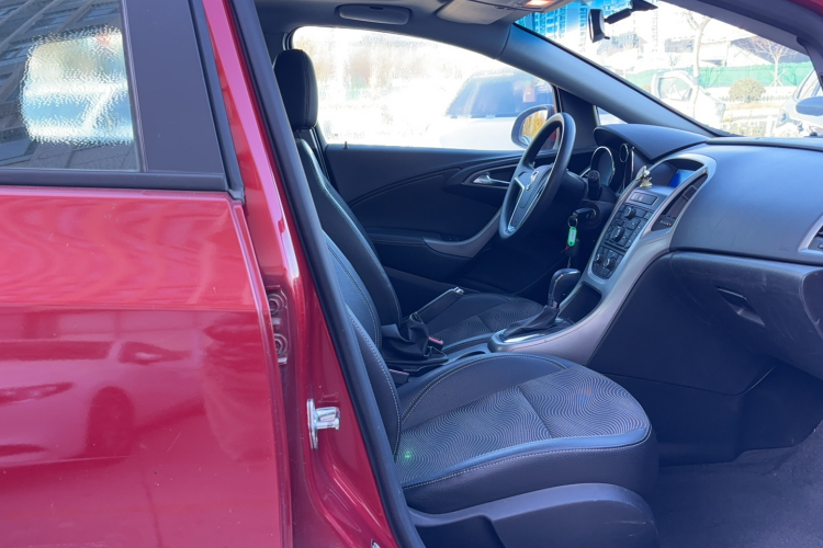 别克 英朗 2014款 XT 1.6L 自动时尚版局部细节41