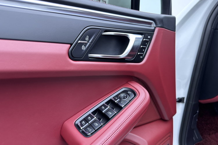 保时捷 2022款 Macan 2.0T局部细节9004