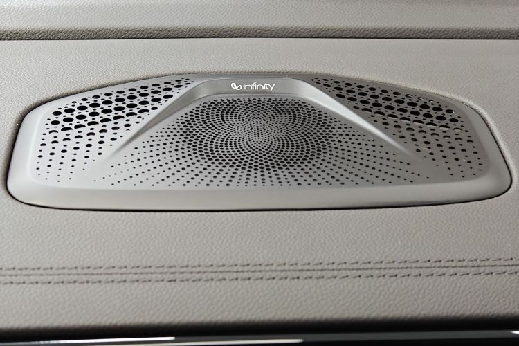 吉利汽车 星越L 2025款 东方曜 2.0TD 自动四驱望月版中控内饰7013