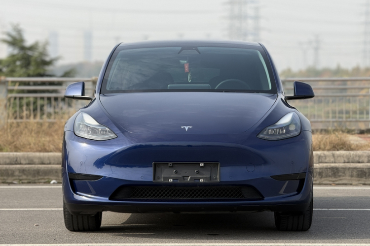 特斯拉 Model Y 2022款 改款 后轮驱动版车身外观6002