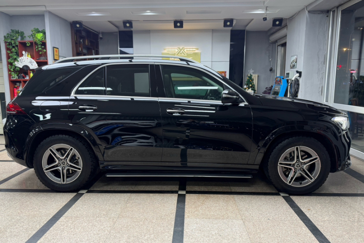 奔驰GLE 2020款 改款 GLE 350 4MATIC 时尚型车身外观6002