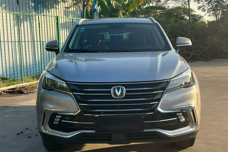 长安CS85 COUPE 2019款 1.5T DCT动版 国VI车身外观6005