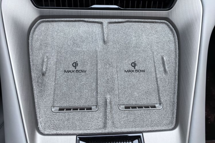 腾势N7 2023款 长续航性能Max版中控内饰7005