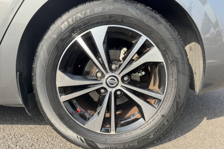 日产 轩逸 2021款 1.6L XL CVT悦享版车身外观6005